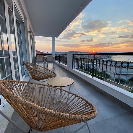 Villa Eleni Greece - Wonderful Sea View Studios Nea Roda Bagian luar foto