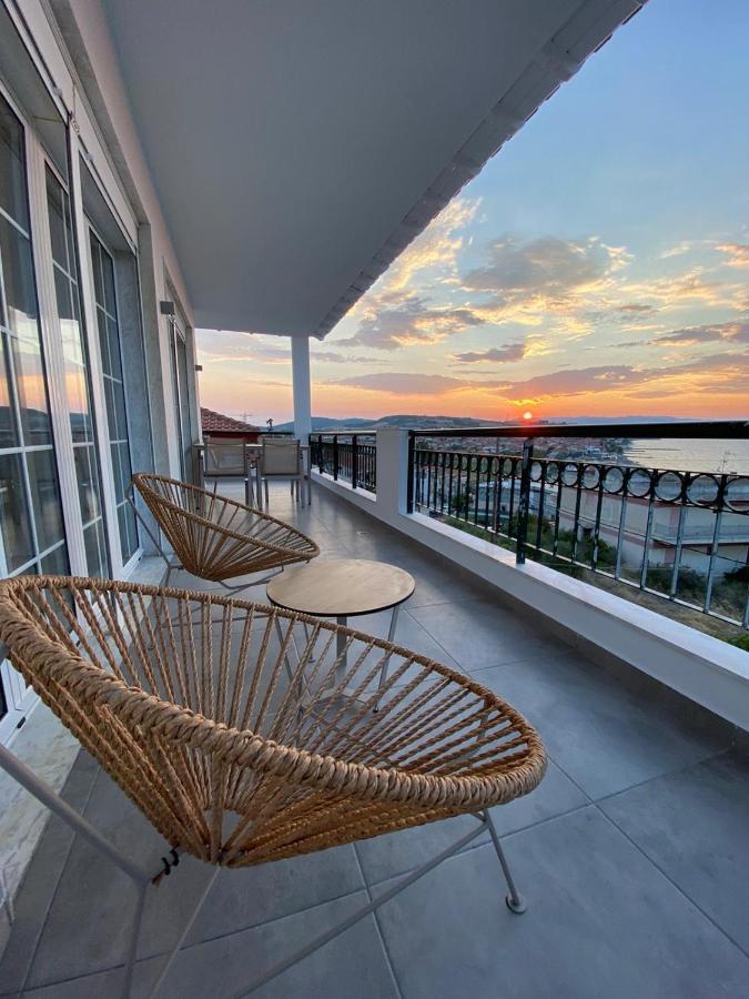 Villa Eleni Greece - Wonderful Sea View Studios Nea Roda Bagian luar foto