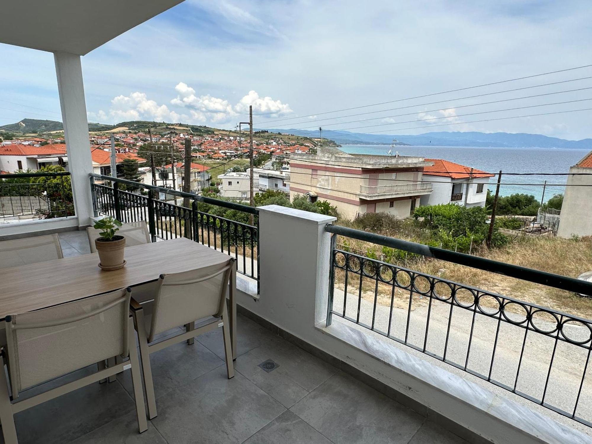 Villa Eleni Greece - Wonderful Sea View Studios Nea Roda Bagian luar foto